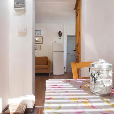 Apartmán La Vecchia Torre Porto Valtravaglia Exteriér fotografie
