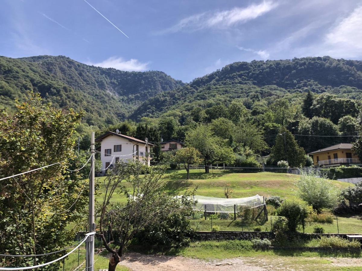 Apartmán La Vecchia Torre Porto Valtravaglia Exteriér fotografie