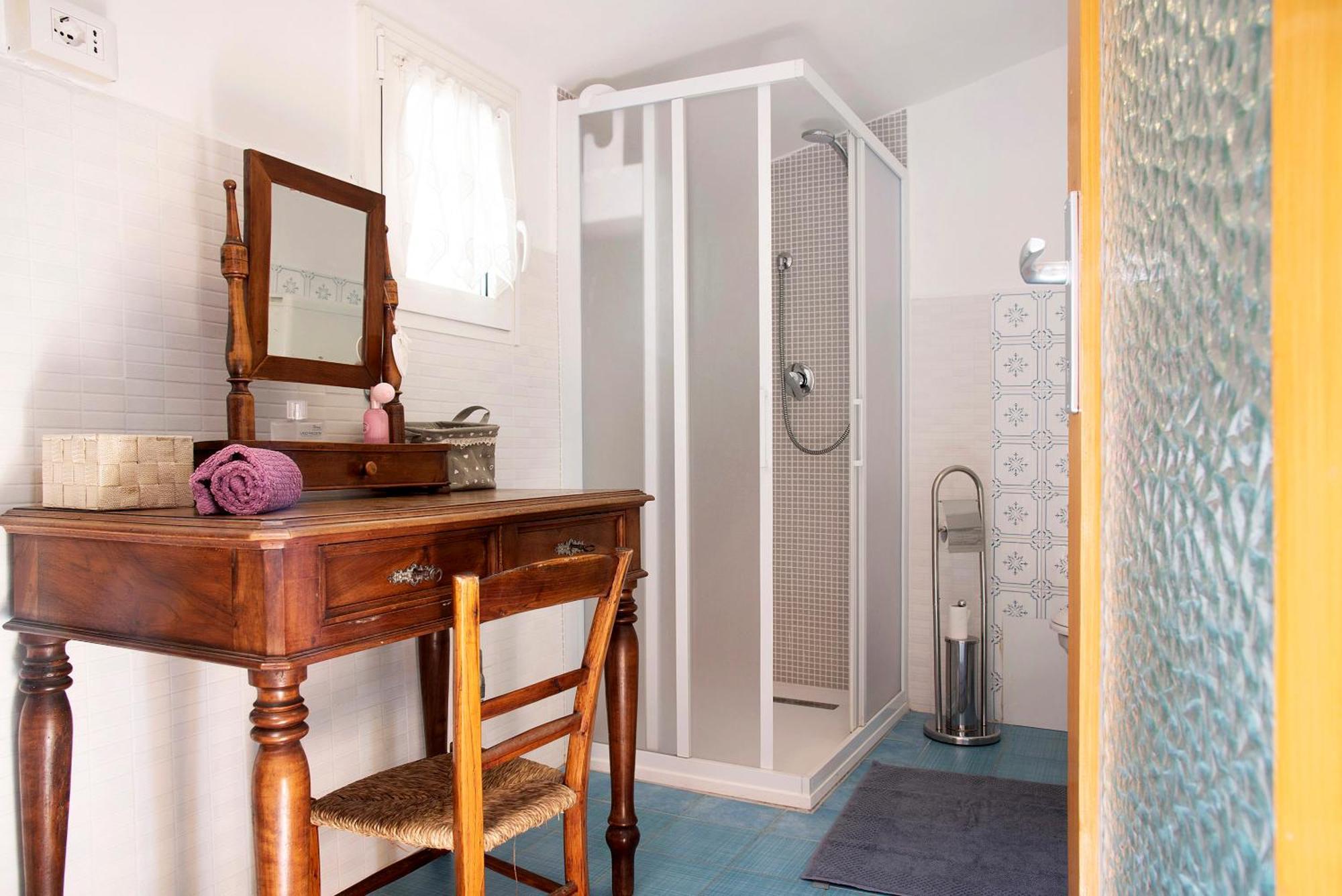 Apartmán La Vecchia Torre Porto Valtravaglia Exteriér fotografie